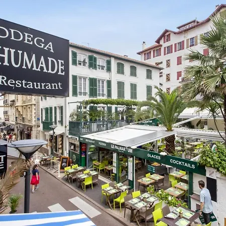 Cozy Flat At The Heart Of Port Vieux Close To The Beach - Welkeys Appartement