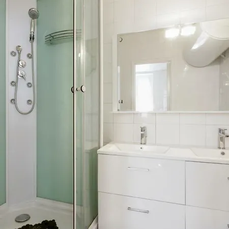 Cozy Flat At The Heart Of Port Vieux Close To The Beach - Welkeys * Biarritz